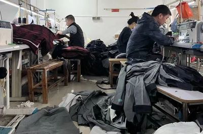 广州“湖北村”制衣工难求:日薪500元起 工人挑老板